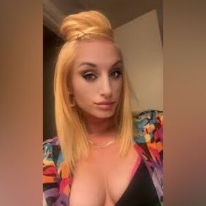 Meet your Posher, Shelbi